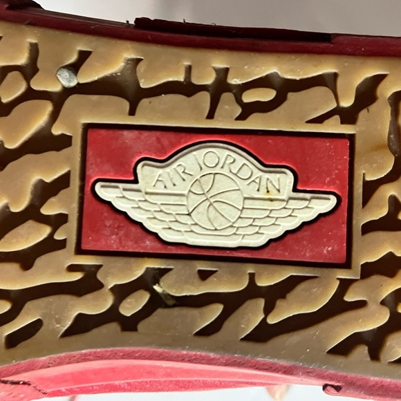 Nike Air Jordan Retro 1 High Red Leather Sneakers Men’s Size 9.5 - Rare Edition - Picture 5 of 10